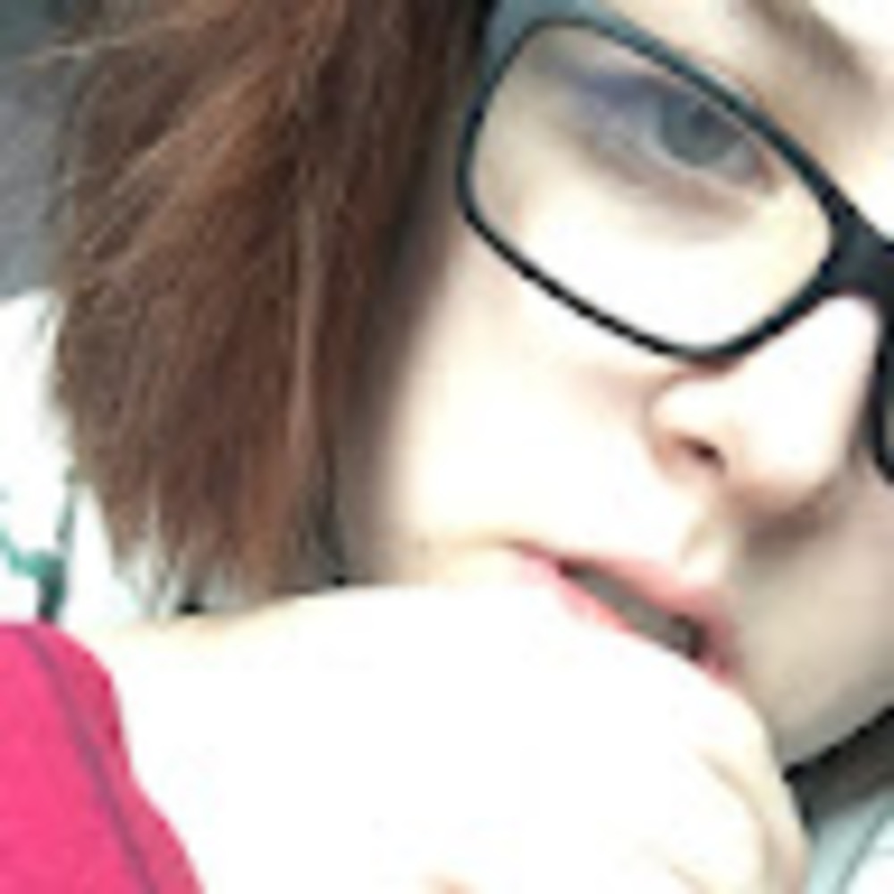 Meet your Posher, Cassandra